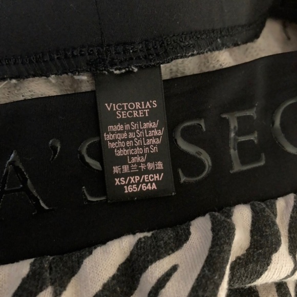Victoria’s Secret Sport Joggers Sweatpants Zebra VS Logo Size extra small VSX - Picture 4 of 12